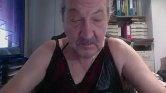 HMStraps01 online show from 01/17/26, 10:53