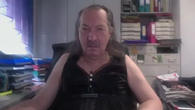 HMStraps01 online show from 02/25/26, 07:07