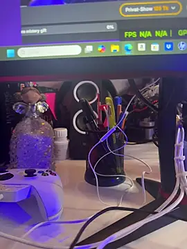 sexymelli18 online show from 10/08/25, 06:05