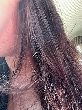 sexymelli18 online show from 05/04/26, 08:10
