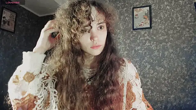 Snapshot of Dizer_clopy chatting on 10/31/25, 03:24 Dizer clopy online show from 10/31/25, 03:24