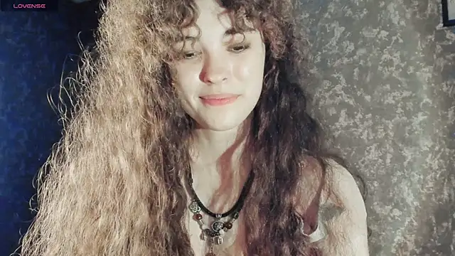 Snapshot of Dizer_clopy chatting on 11/04/25, 03:22 Dizer clopy online show from 11/04/25, 03:22