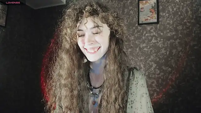 Snapshot of Dizer_clopy chatting on 11/07/25, 08:42 Dizer clopy online show from 11/07/25, 08:42