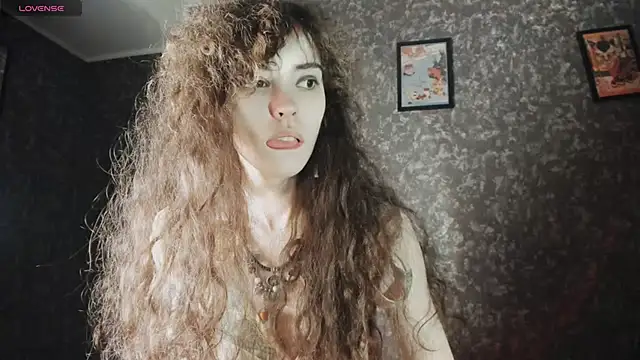 Snapshot of Dizer_clopy chatting on 11/08/25, 03:12 Dizer clopy online show from 11/08/25, 03:12