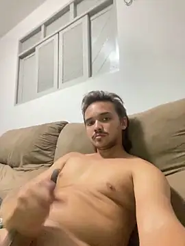 Snapshot of drtarado97 chatting on 10/25/25, 08:47 drtarado97 online show from 10/25/25, 08:47