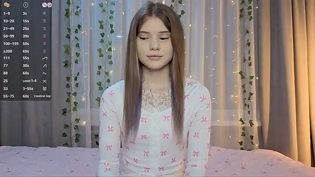 CarolinePepper online show from 04/16/26, 01:56