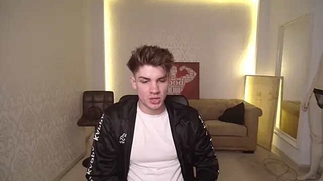 MaxKaiden online show from 03/04/25, 05:21