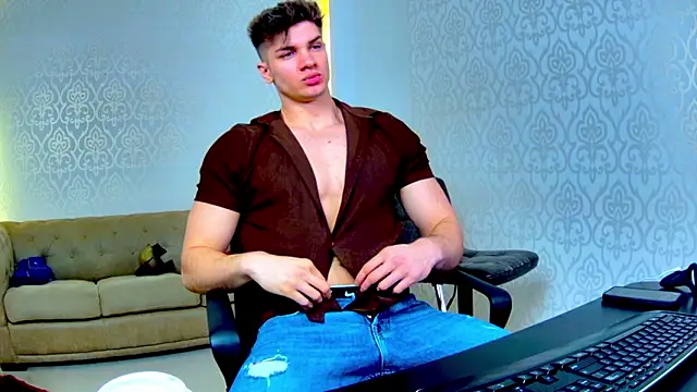 MaxKaiden online show from 03/02/26, 05:30