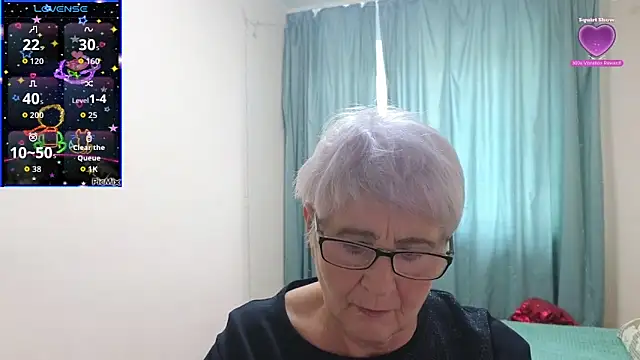 Snapshot of Sandra_Snowflake chatting on 10/05/25, 09:29 Sandra Snowflake online show from 10/05/25, 09:29