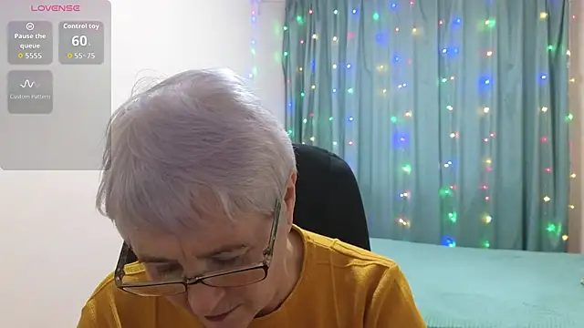 Sandra Snowflake online show from 11/13/25, 11:53