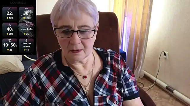 Snapshot of Sandra_Snowflake chatting on 04/07/26, 12:27 Sandra Snowflake online show from 04/07/26, 12:27
