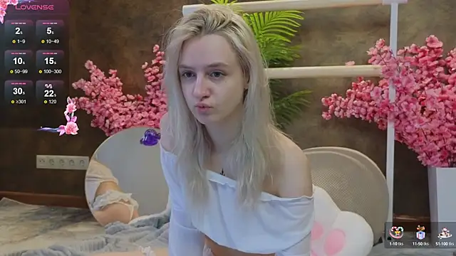 aishiro online show from 03/14/25, 12:40