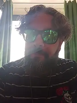 Snapshot of serpensy chatting on 10/19/25, 10:49 serpensy online show from 10/19/25, 10:49