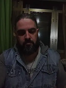 Snapshot of serpensy chatting on 10/26/25, 08:26 serpensy online show from 10/26/25, 08:26