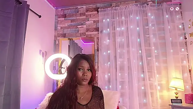 DashaSousaa online show from 12/22/25, 12:02