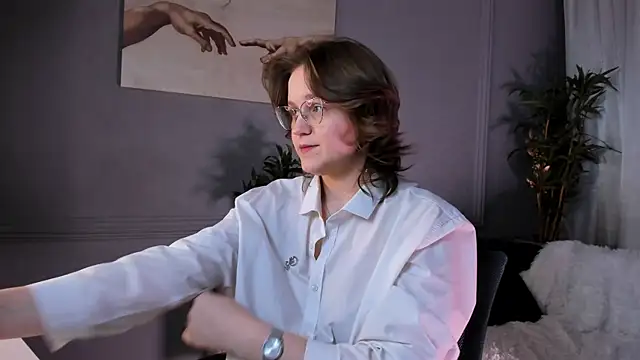 Snapshot of Rada_Woods chatting on 03/07/25, 08:44 Rada Woods online show from 03/07/25, 08:44