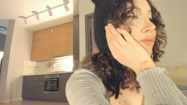 Snapshot of mey_baee chatting on 03/19/26, 04:00 mey baee online show from 03/19/26, 04:00