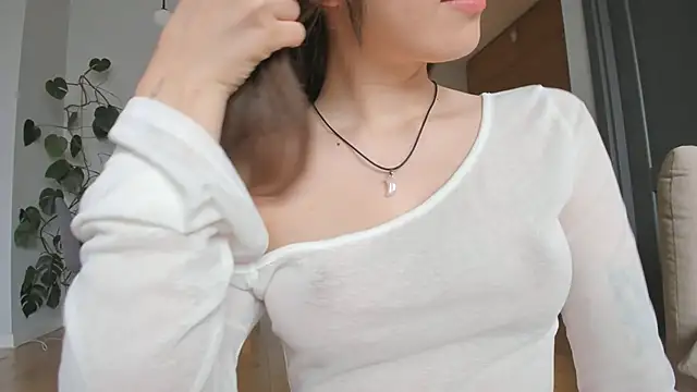 Snapshot of mey_baee chatting on 03/20/26, 07:57 mey baee online show from 03/20/26, 07:57