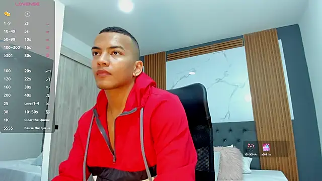 Snapshot of Rafa2004Cruz chatting on 03/13/25, 11:51 Rafa2004Cruz online show from 03/13/25, 11:51