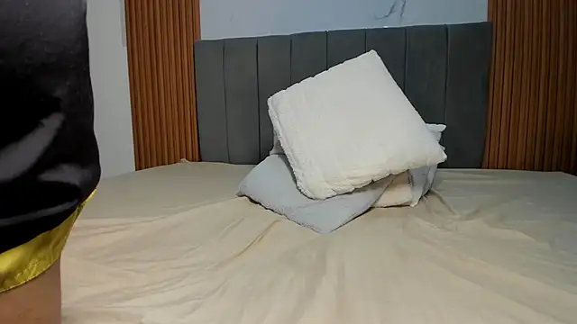 Snapshot of Rafa2004Cruz chatting on 10/14/25, 12:17 Rafa2004Cruz online show from 10/14/25, 12:17