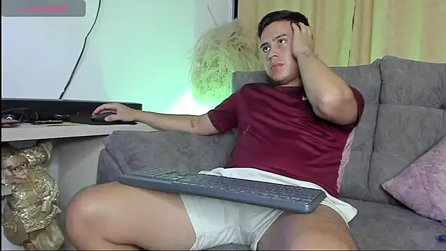 Snapshot of mattiwsmorris_ chatting on 03/11/25, 06:21 mattiwsmorris  online show from 03/11/25, 06:21