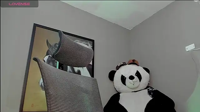 Snapshot of mattiwsmorris_ chatting on 09/12/25, 03:34 mattiwsmorris  online show from 09/12/25, 03:34