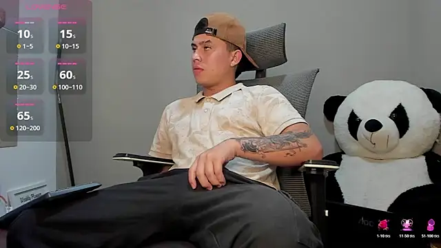 Snapshot of mattiwsmorris_ chatting on 10/31/25, 06:25 mattiwsmorris  online show from 10/31/25, 06:25