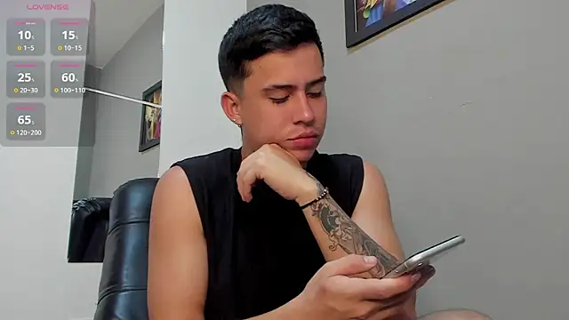 Snapshot of mattiwsmorris_ chatting on 03/10/26, 11:48 mattiwsmorris online show from 03/10/26, 11:48