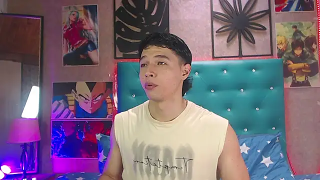 Snapshot of LiamAndrewzz chatting on 09/24/25, 03:48 LiamAndrewzz online show from 09/24/25, 03:48