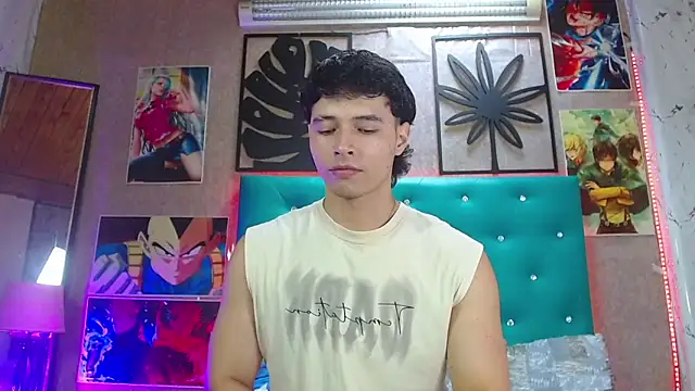 Snapshot of LiamAndrewzz chatting on 10/18/25, 05:35 LiamAndrewzz online show from 10/18/25, 05:35