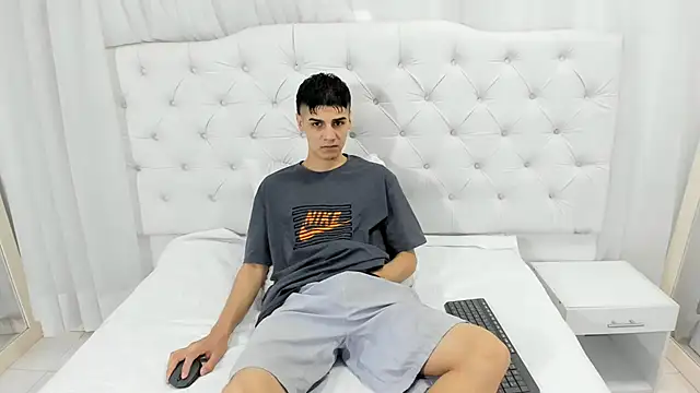 frank jhonsson online show from 11/25/25, 02:17