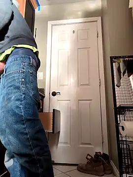 QueenM3 online show from 02/27/25, 09:58