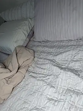 skybeatrice7 online show from 03/25/26, 06:58