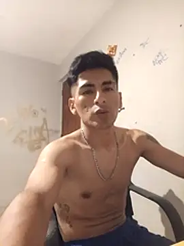 Snapshot of LeonRoots chatting on 02/22/26, 04:35 LeonRoots online show from 02/22/26, 04:35