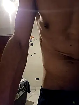 Snapshot of LeonRoots chatting on 02/28/26, 11:50 LeonRoots online show from 02/28/26, 11:50