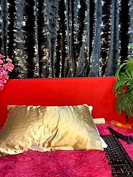 Siena Amaris online show from 12/05/25, 09:18