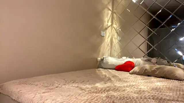 selena shawty online show from 09/09/25, 03:44