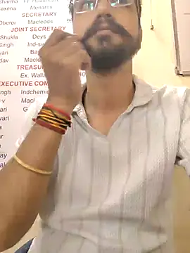 Snapshot of yourindianfellow chatting on 05/01/26, 05:12 yourindianfellow online show from 05/01/26, 05:12