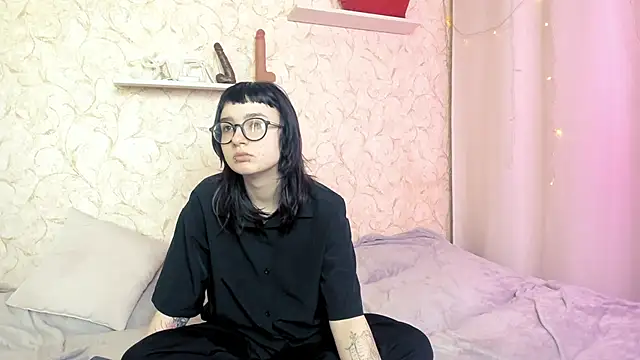 Snapshot of Nasy chatting on 03/05/25, 10:11 Nasy online show from 03/05/25, 10:11