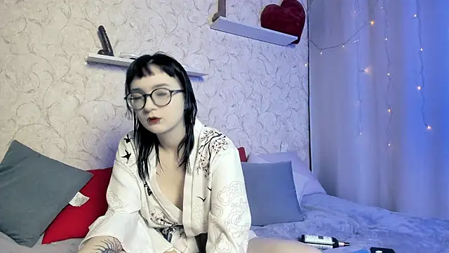 Snapshot of Nasy chatting on 03/13/25, 01:07 Nasy online show from 03/13/25, 01:07