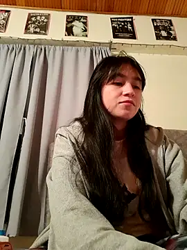 Arielle lov online show from 04/10/26, 02:06