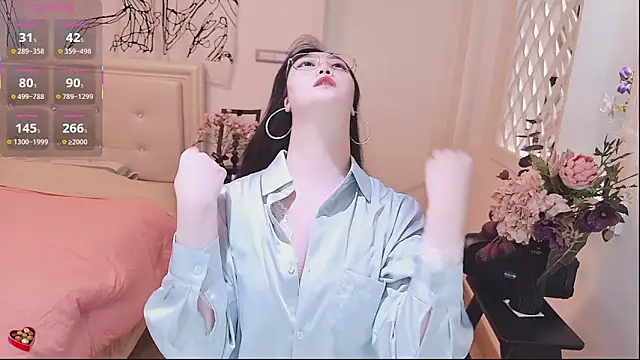 Tingdie online show from 10/25/25, 07:19