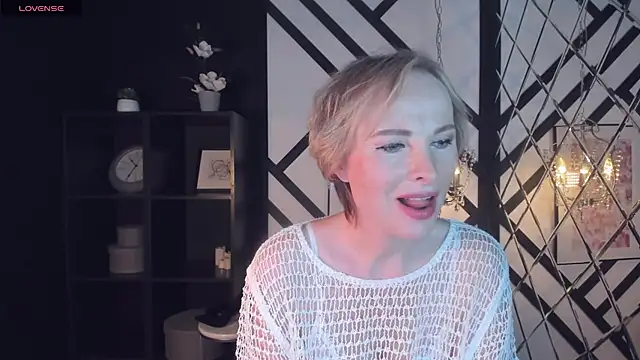 Sandra Kind online show from 03/09/25, 08:29