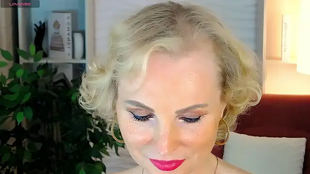 Sandra Kind online show from 09/14/25, 06:01