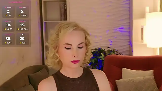 Snapshot of Sandra_Kind chatting on 05/13/26, 05:27 Sandra Kind online show from 05/13/26, 05:27