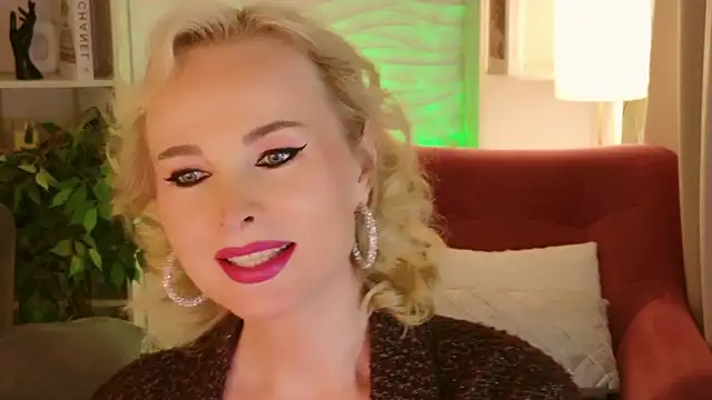 Snapshot of Sandra_Kind chatting on 05/21/26, 06:53 Sandra Kind online show from 05/21/26, 06:53
