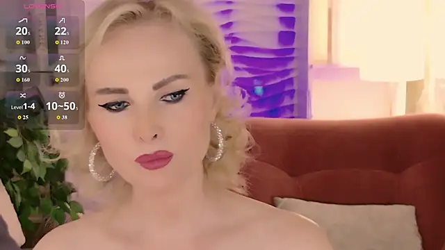 Snapshot of Sandra_Kind chatting on 06/11/26, 05:27 Sandra Kind online show from 06/11/26, 05:27