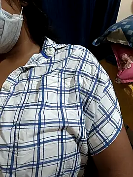 COZY ROZI online show from 09/11/25, 03:56