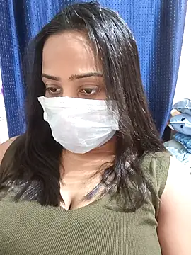 COZY ROZI online show from 10/13/25, 03:45