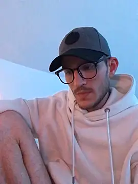 yoyoboy988 online show from 03/10/25, 08:12